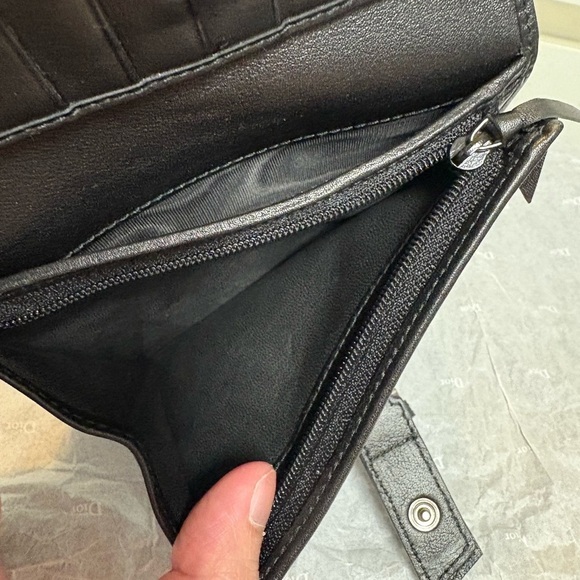 Yves Saint Laurent Black Leather And Suede Wallet - Picture 8 of 10